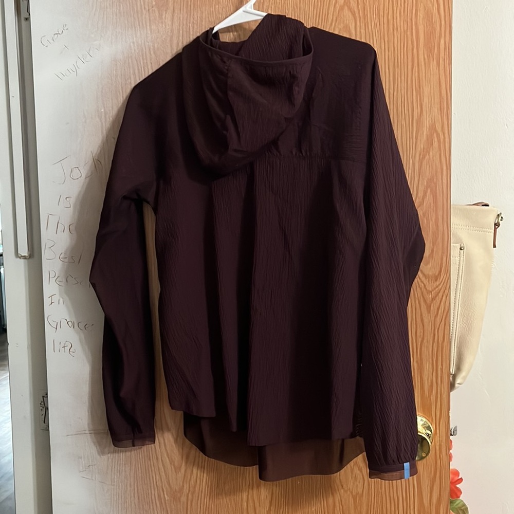Waterproof jacket - Picture 2 of 4